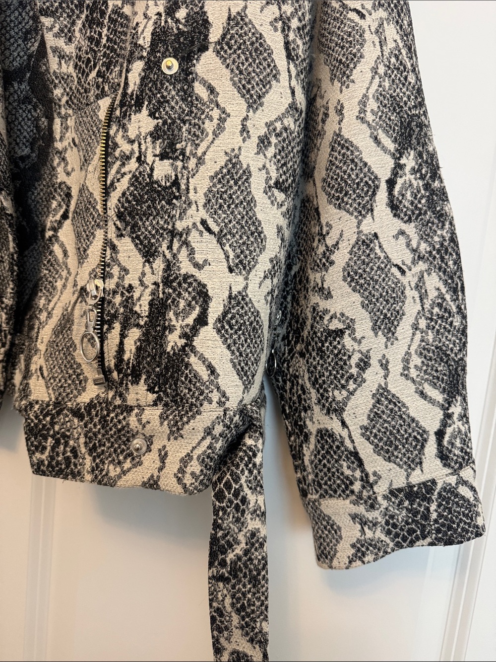 Zara Black & White Snake-Print Leather Moto Jacket - Picture 2 of 4